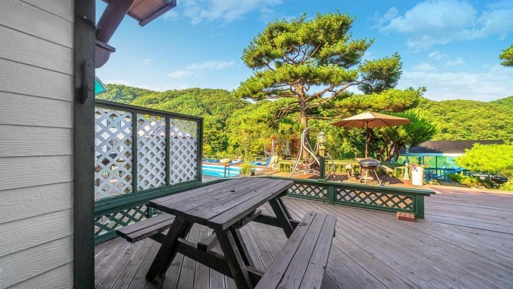 Tasha'S Garden Pet Friendly Pension Hongcheon Buitenkant foto