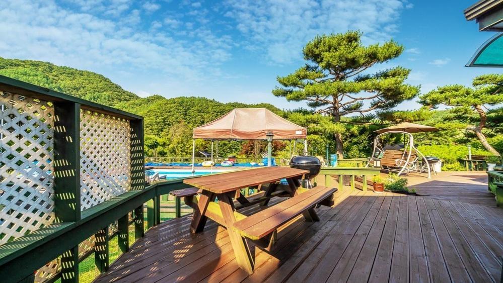 Tasha'S Garden Pet Friendly Pension Hongcheon Buitenkant foto